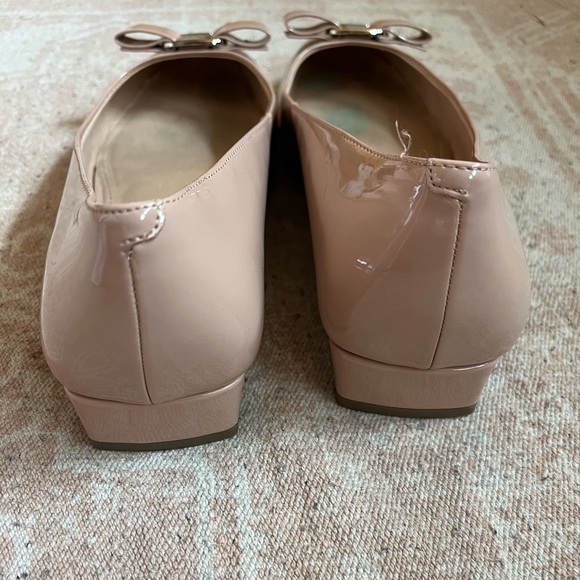 ANNE KLEIN iflex Charleston Flat - Picture 10 of 13